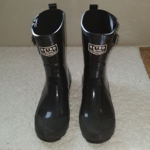 RETRO BLACK RAIN BOOTS SIZE 37